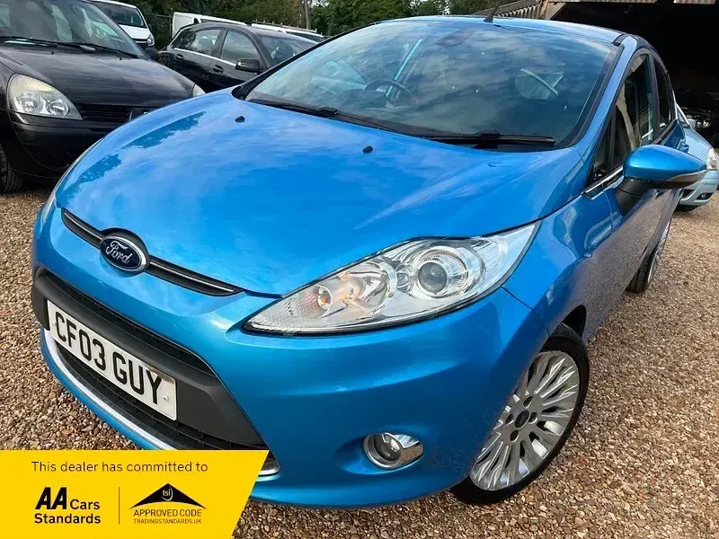 Used Ford Fiesta Titanium 96 HP (70 kW) 2012 Blue Hatchback