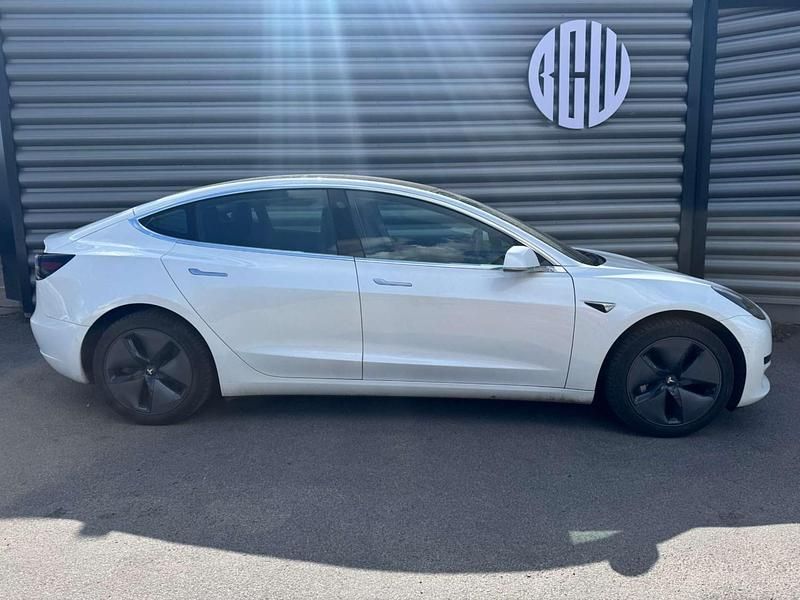 Used Tesla Model 3 Standard Range 366 kW (498 HP) 2020 White Sedan