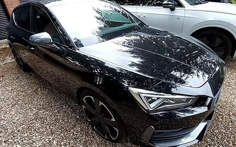 Used 2024 Cupra Leon VZ2 Hatchback | £20,299 (Good price) - Image 1/1