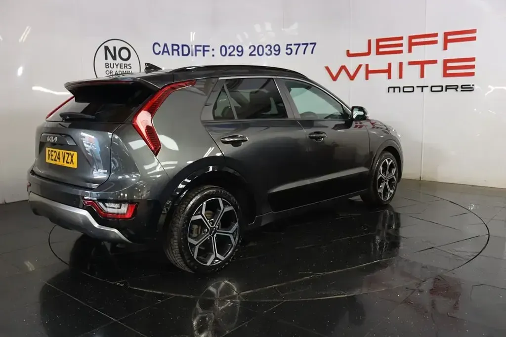 Used Kia Niro Play 2024 Grey SUV