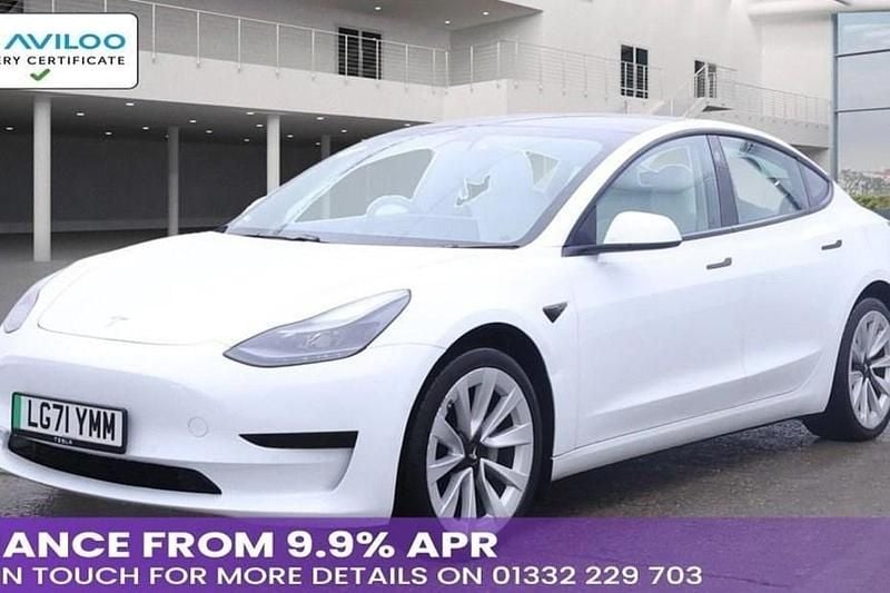 White Used 2021 Tesla Model 3 Standard Range Sedan | £18,985 (Fair price) - Image 1/1