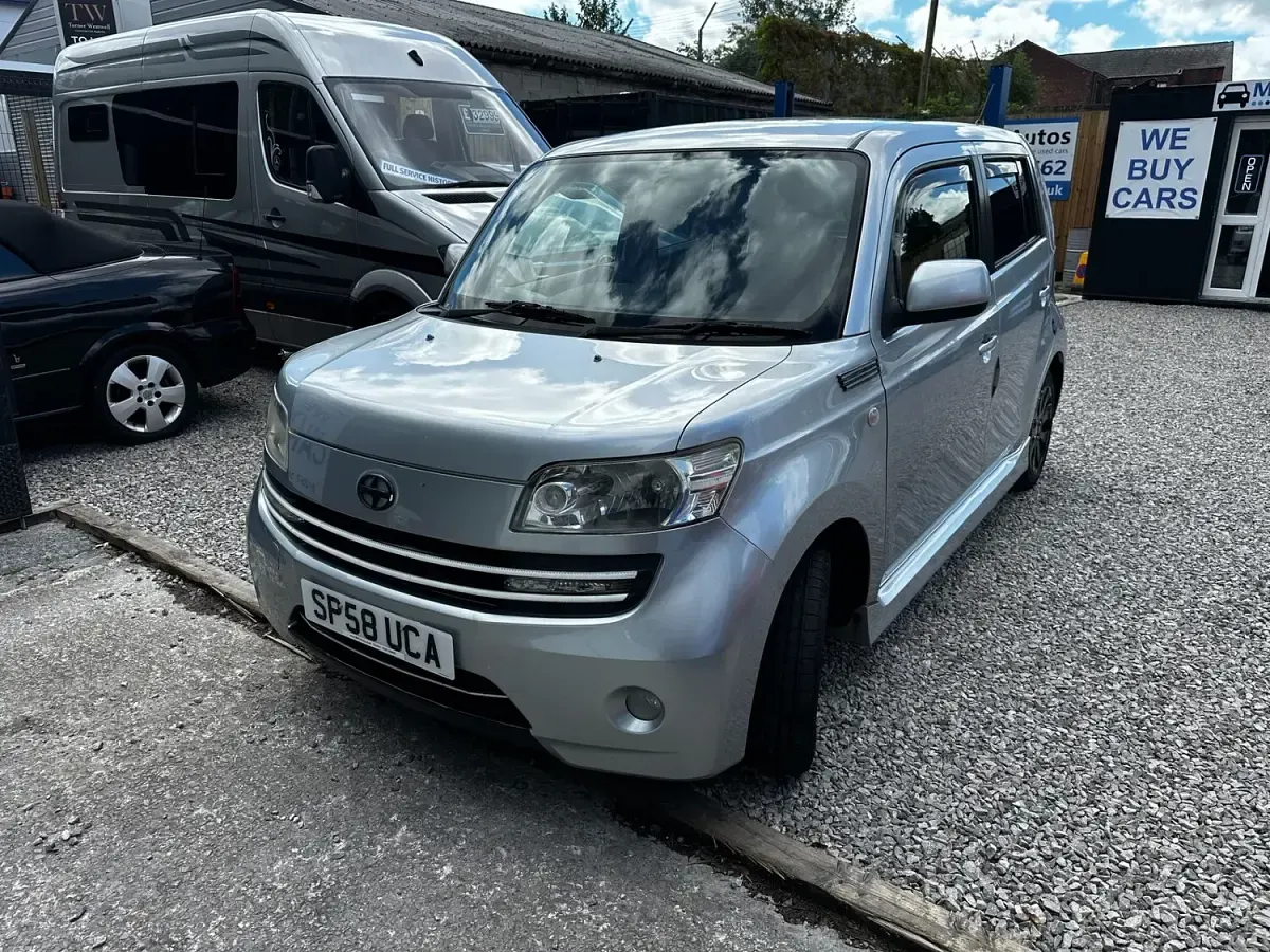 Used Daihatsu Materia 103 HP (75 kW) 2008 Silver MPV