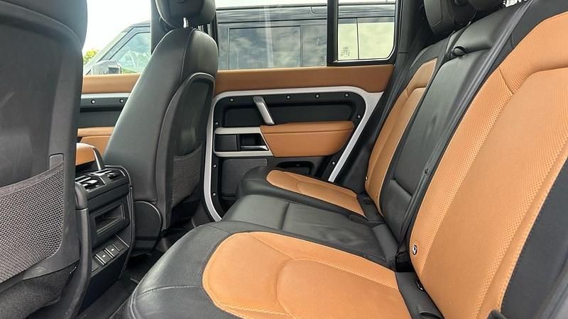 Used Land Rover Defender HSE Dynamic 2023 White SUV