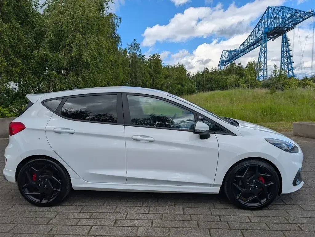 Used Ford Fiesta ST 200 HP (147 kW) 2019 White Hatchback