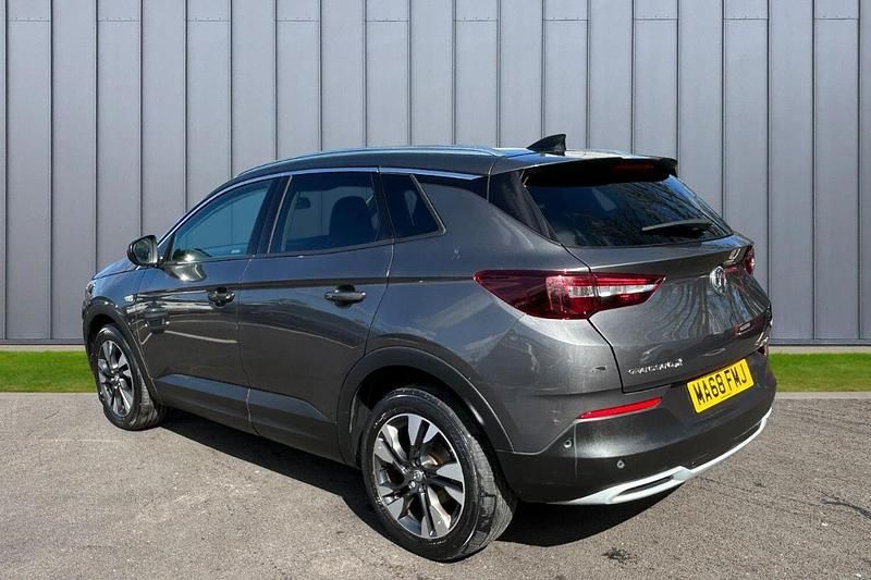 Used Vauxhall Grandland X Sport 128 HP (94 kW) 2018 Grey SUV