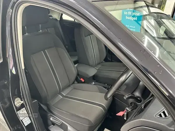 Used VW T-Roc SE 150 HP (110 kW) 2019 Black SUV