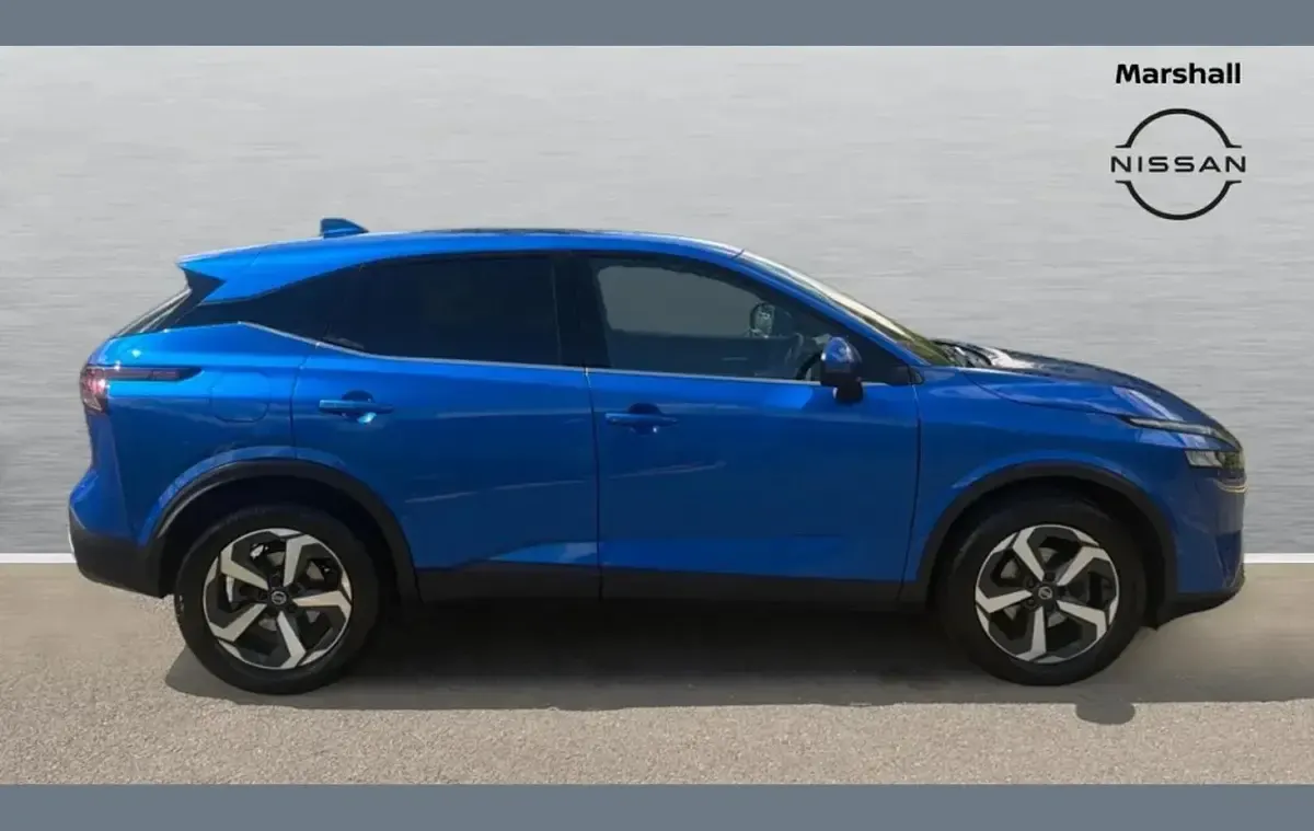 Used Nissan Qashqai N-Connecta 138 HP (101 kW) 2021 Blue SUV