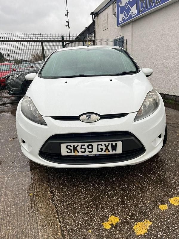 White Used 2009 Ford Fiesta Style Hatchback | £2,475 (Fair price) - Image 1/4