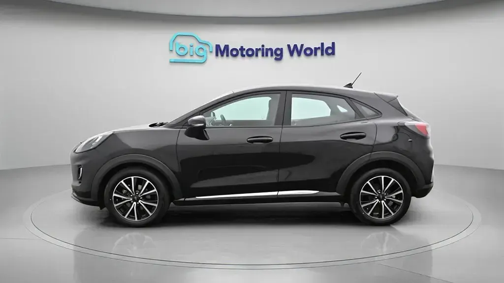 Używany Ford Puma Titanium 155 KM (114 kW) 2023 Czarny SUV