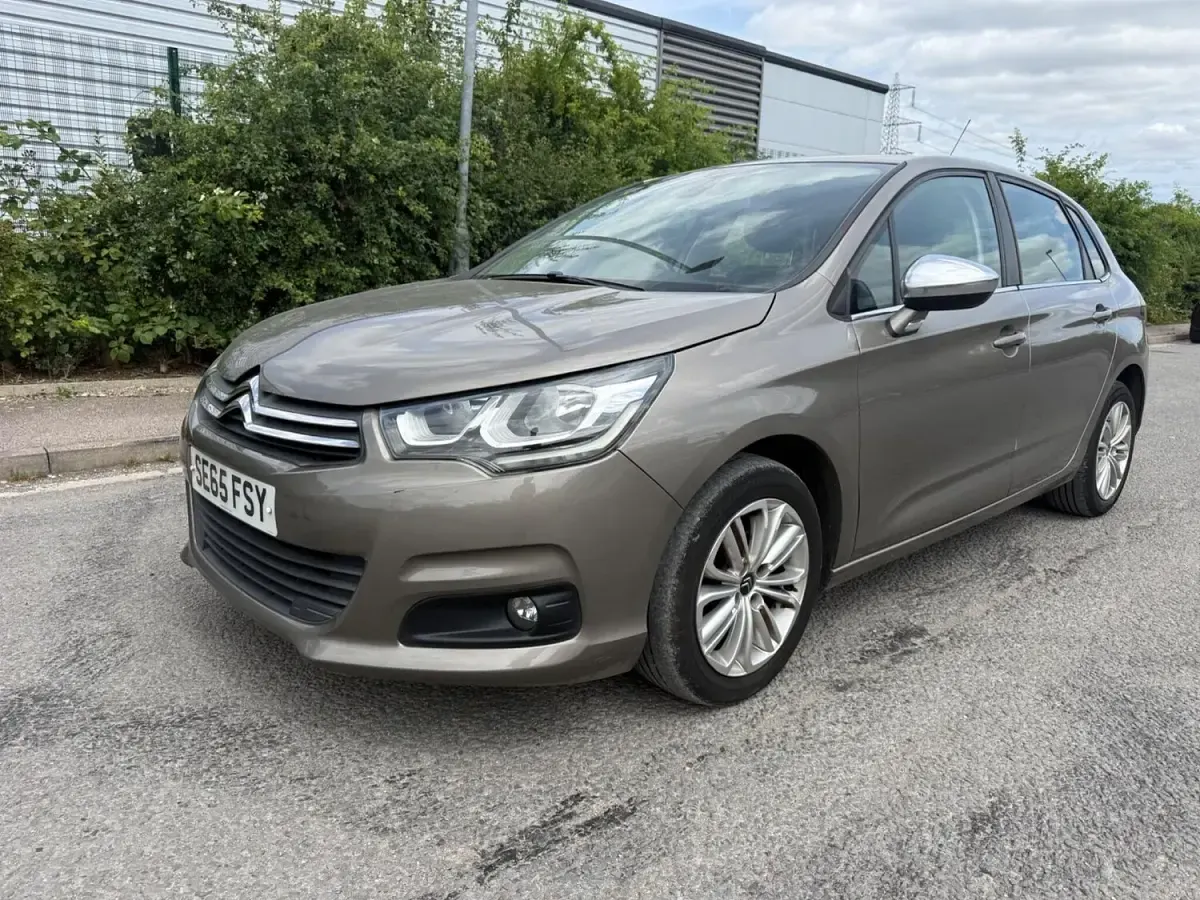 Used Citroën C4 Flair 114 HP (83 kW) 2015 Grey Hatchback
