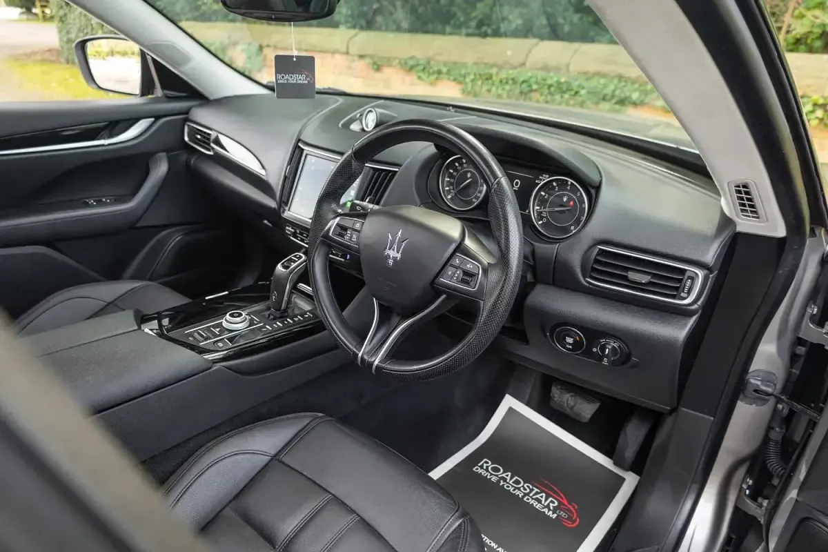 Used Maserati Levante GT 330 HP (242 kW) 2022 Grey SUV