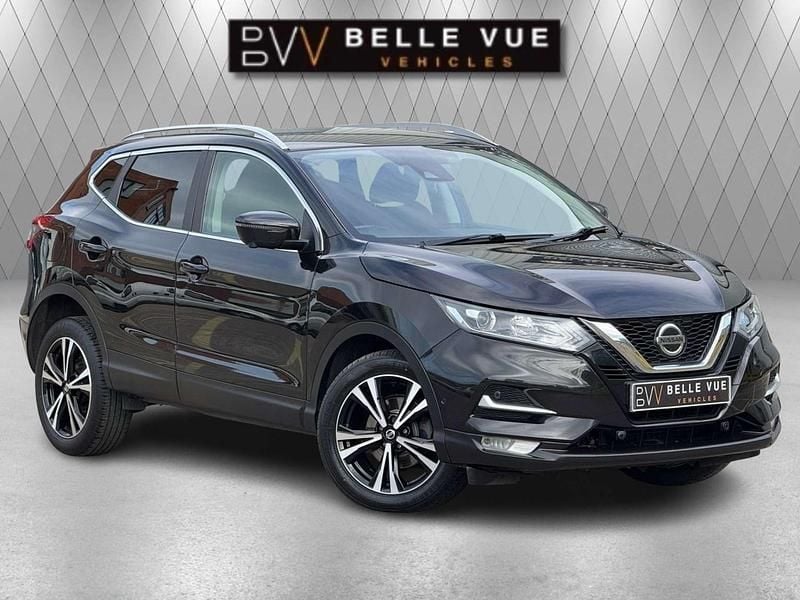 Black Used 2019 Nissan Qashqai N-Connecta SUV | £10,495 (Good price) - Image 1/4