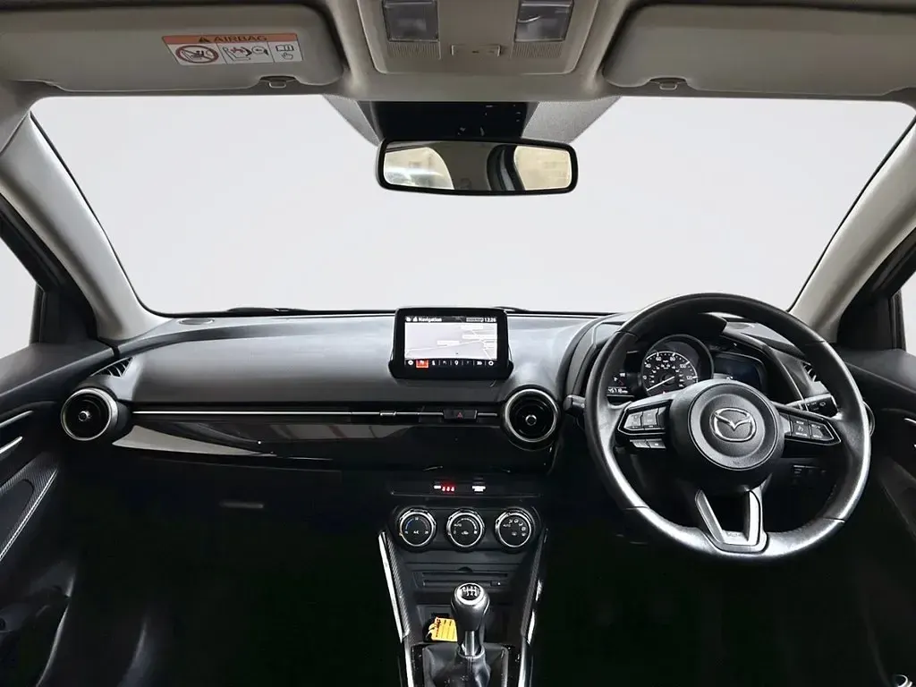 Używany Mazda 2 90 KM (66 kW) 2020 Srebrny Hatchback