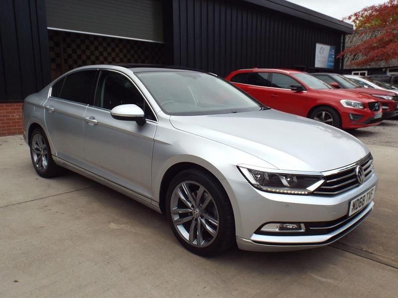 Used VW Passat GT 150 HP (110 kW) 2019 Silver Sedan