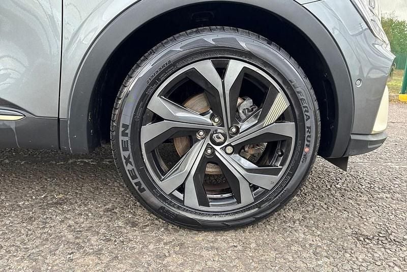 Used Renault Arkana Engineered 140 HP (102 kW) 2023 Grey SUV