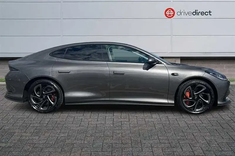 Usado MG IM5 Performance 553 kW (752 HP) 2026 Prateado Citadino