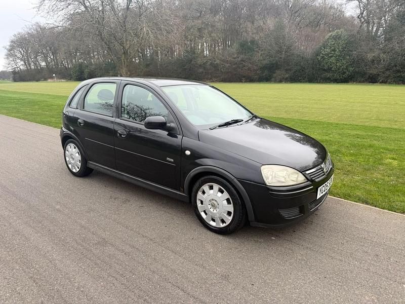 Used Vauxhall Corsa Design Edition 2005 Black Hatchback