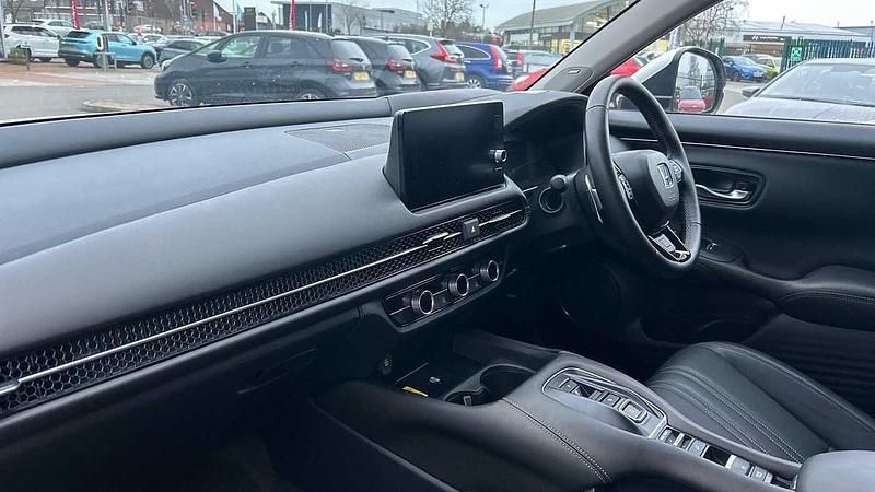 Used Honda ZR-V Advance 184 HP (135 kW) 2025 White SUV