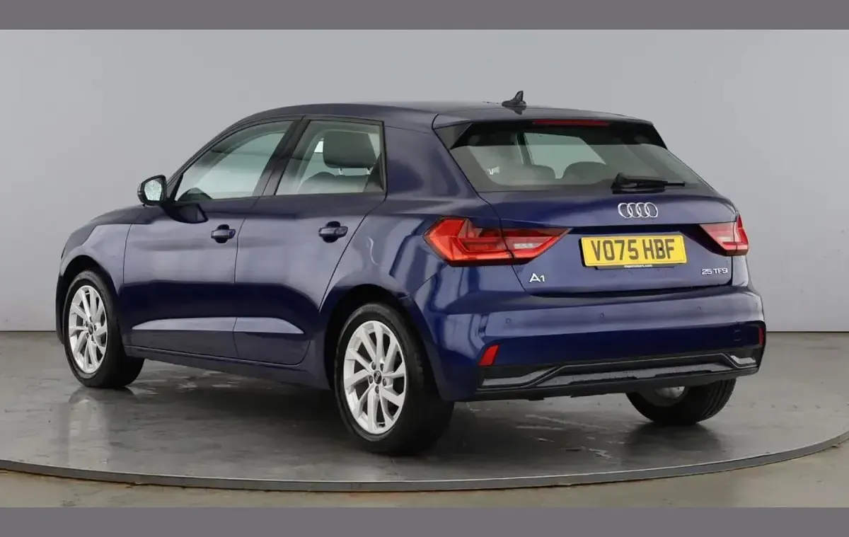 Usado Audi A1 Sport 94 HP (69 kW) 2025 Azul SUV