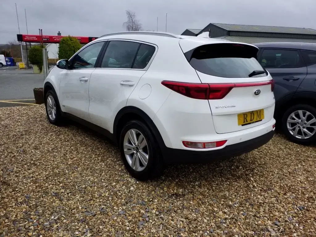 Used Kia Sportage 2017 White SUV