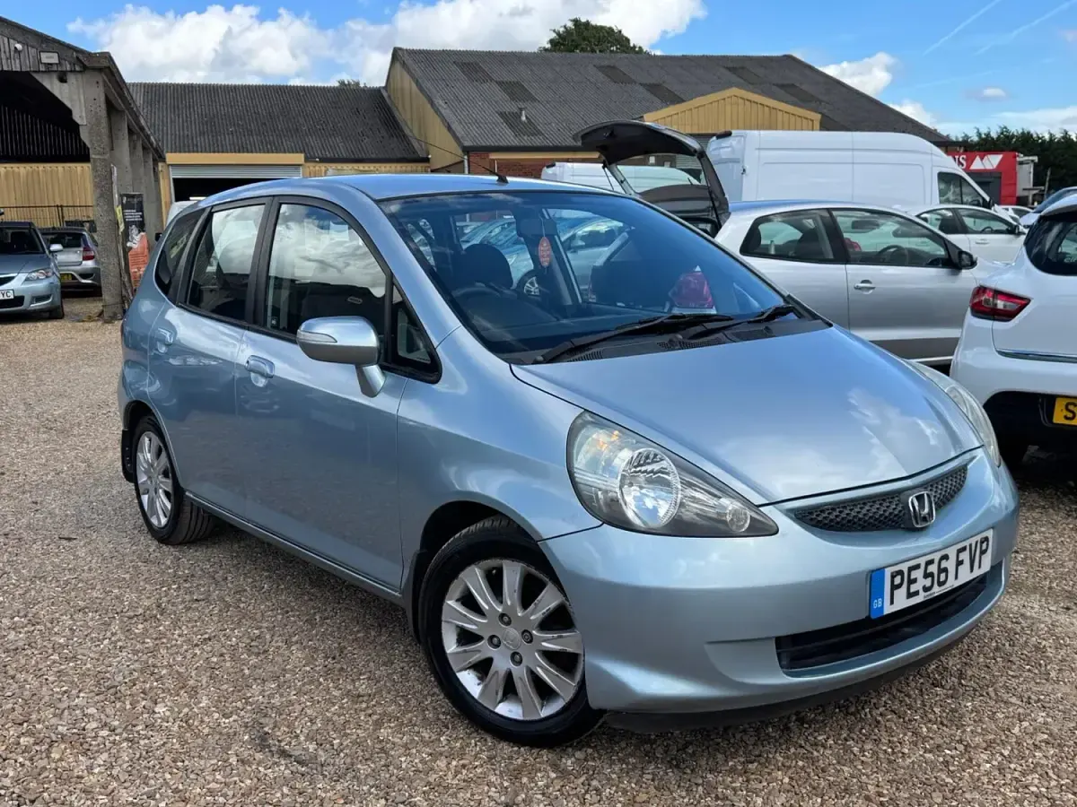 Used Honda Jazz SE 83 HP (61 kW) 2006 Blue Hatchback