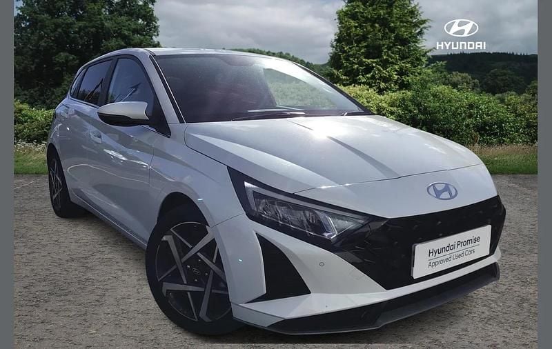 White New 2025 Hyundai i20 Premium Hatchback | £17,999 (Fair price) - Image 1/4