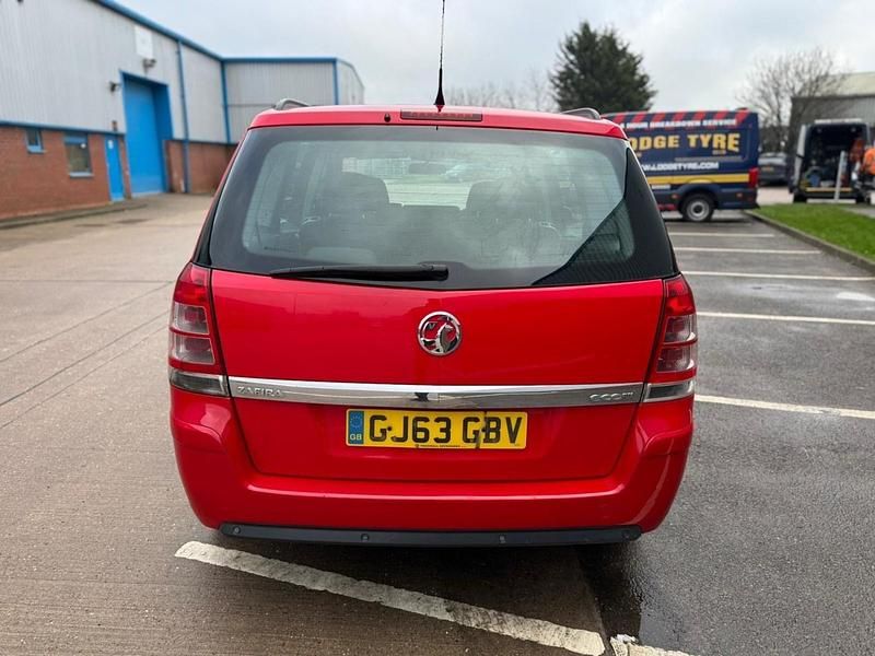 Used Vauxhall Zafira 2013 Red MPV