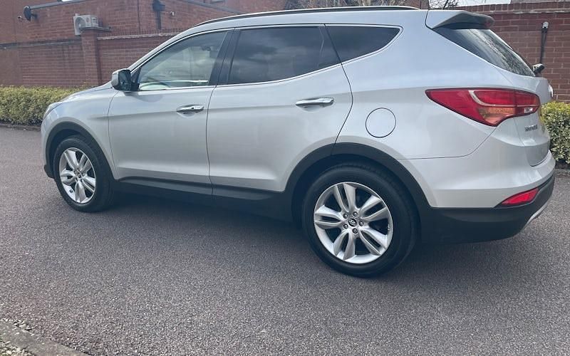 Used Hyundai Santa Fe Premium SE 197 HP (144 kW) 2015 SUV