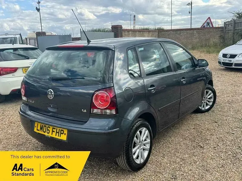 Used VW Polo S 80 HP (58 kW) 2006 Grey Hatchback