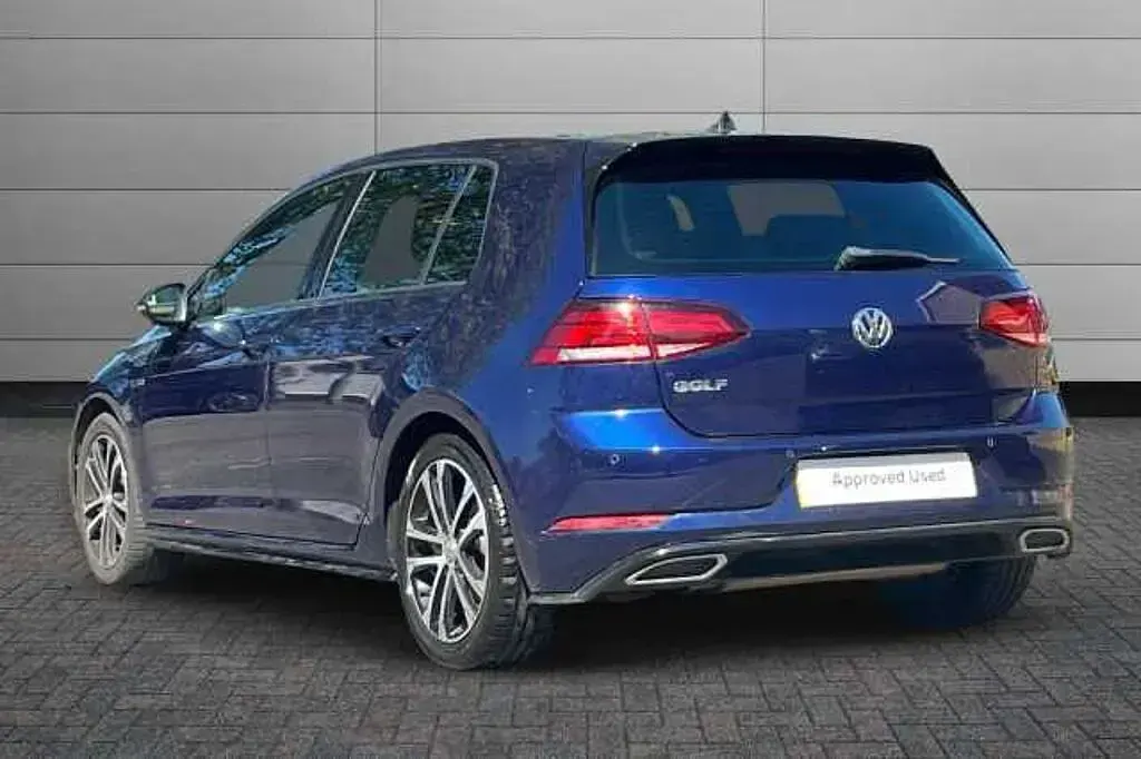 Used VW Golf VII R-line 150 HP (110 kW) 2019 Blue Hatchback