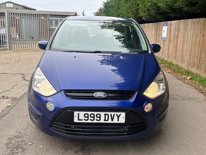 Used Ford S-MAX Zetec 115 HP (84 kW) 2015 Blue MPV