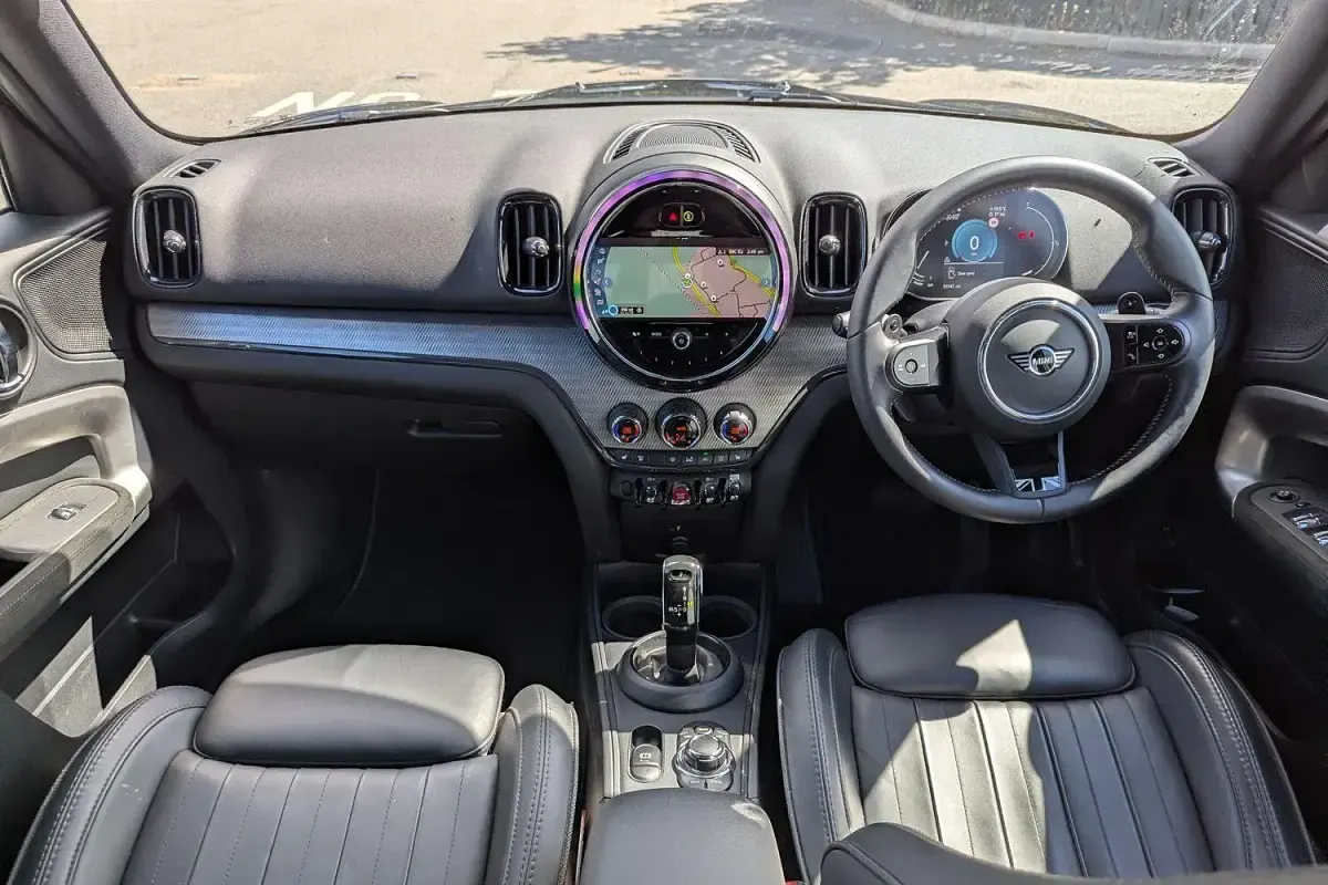 Używany Mini Cooper S Countryman Exclusive 176 KM (129 kW) 2023 Czarny SUV