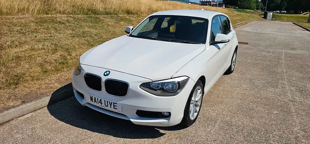 Used BMW 116 Comfort Edition 2014 White Hatchback