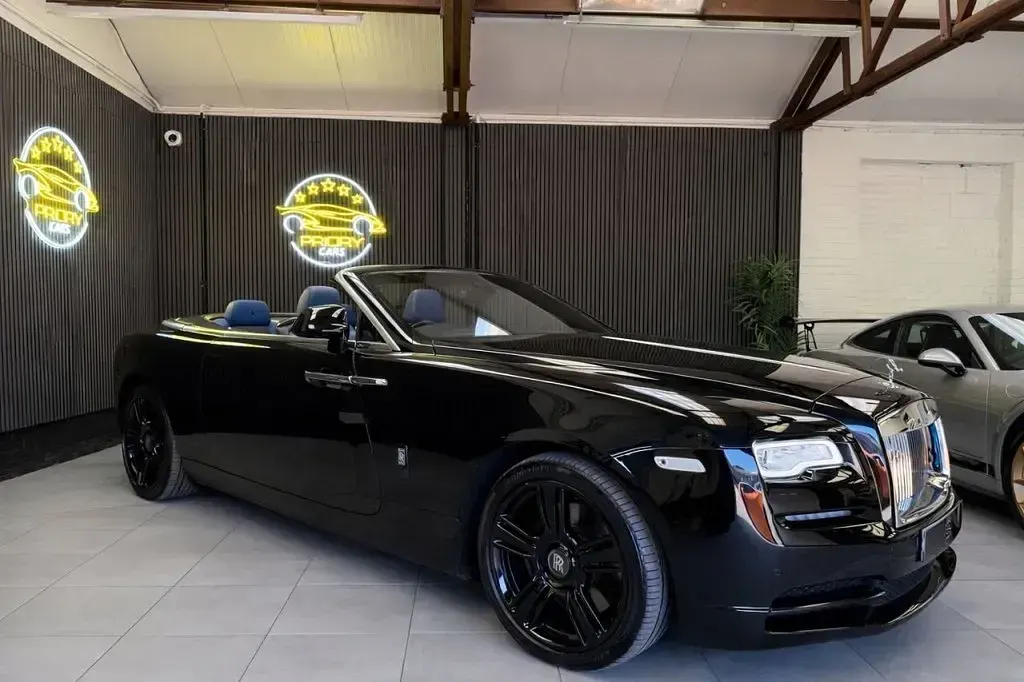 Used Rolls Royce Dawn 563 HP (414 kW) 2016 Black Cabriolet