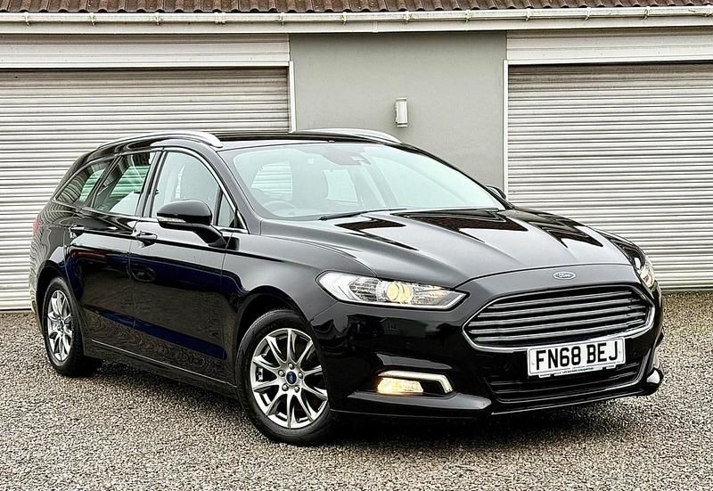 Used Ford Mondeo Zetec 150 HP (110 kW) 2018 Black Estate