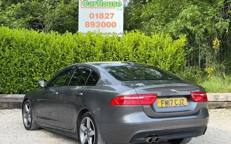 Used Jaguar XE R-Sport 179 HP (131 kW) 2019 Sedan