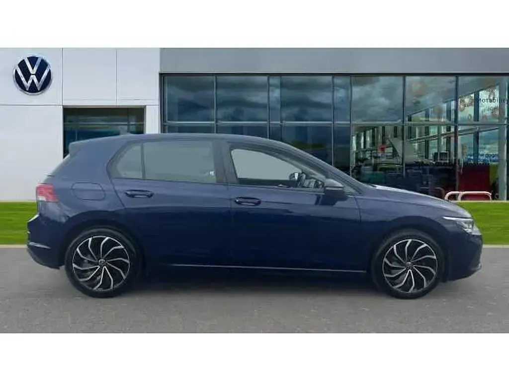 Used VW Golf VIII 115 HP (84 kW) 2023