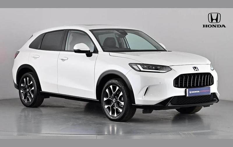 Platinum white Used 2025 Honda ZR-V Advance SUV | £29,290 (Fair price) - Image 1/4