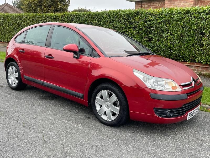 Red Used 2007 Citroën C4 VTR Sport Hatchback | £2,495 - Image 1/4