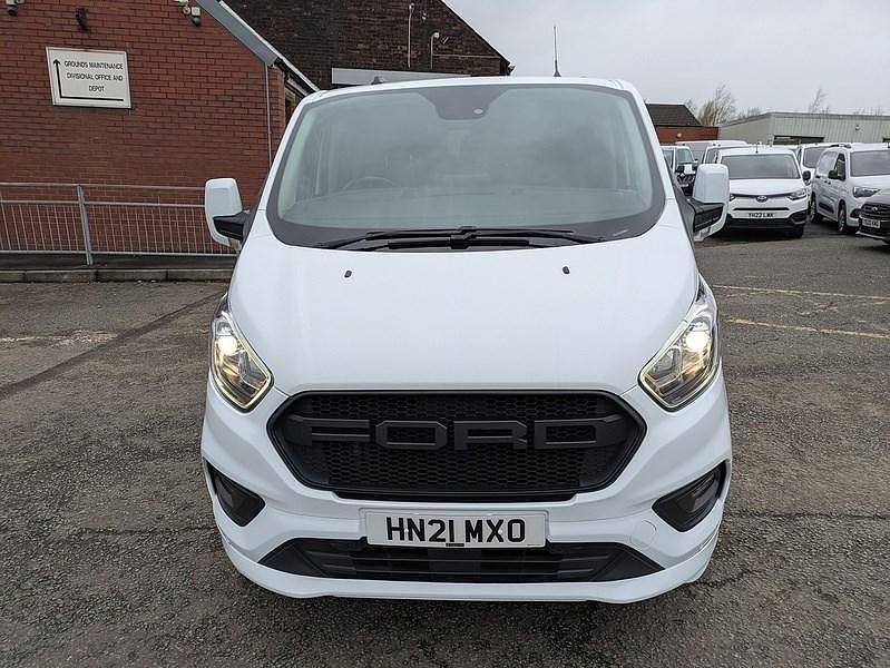 Used Ford Transit Custom Limited 130 HP (95 kW) 2021 White Van
