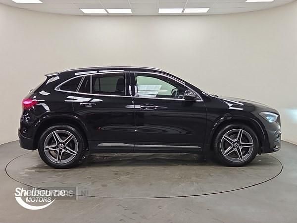 Used Mercedes GLA200 Executive 163 HP (119 kW) 2024 Black SUV