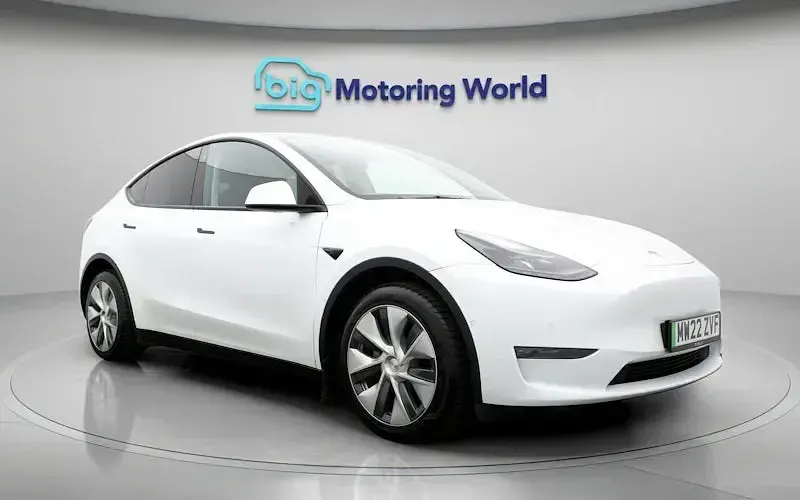 Used Tesla Model Y Long Range AWD 286 kW (389 HP) 2025 SUV