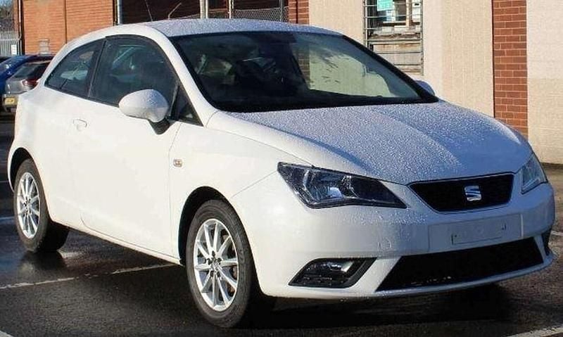 White Used 2016 Seat Ibiza Sport Coupe | £2,990 (Good price) - Image 1/4