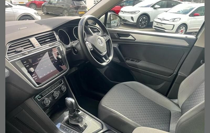 Used VW Tiguan Match 150 HP (110 kW) 2020 Silver SUV