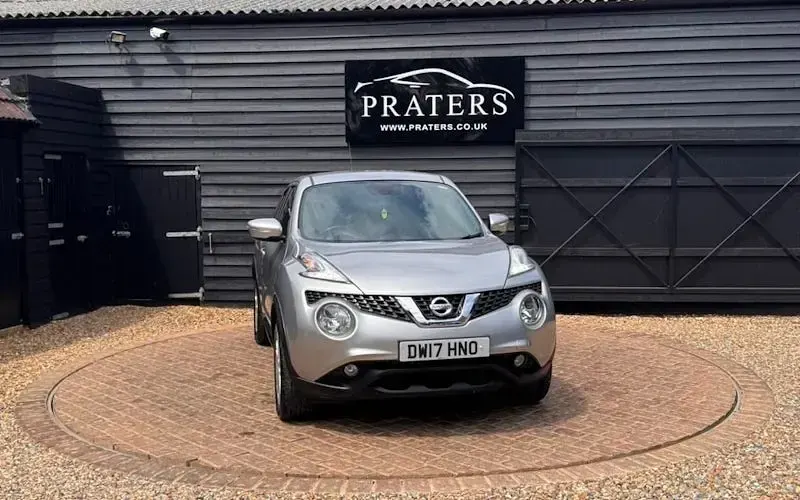 Used Nissan Juke N-Connecta 116 HP (85 kW) 2017 Silver SUV