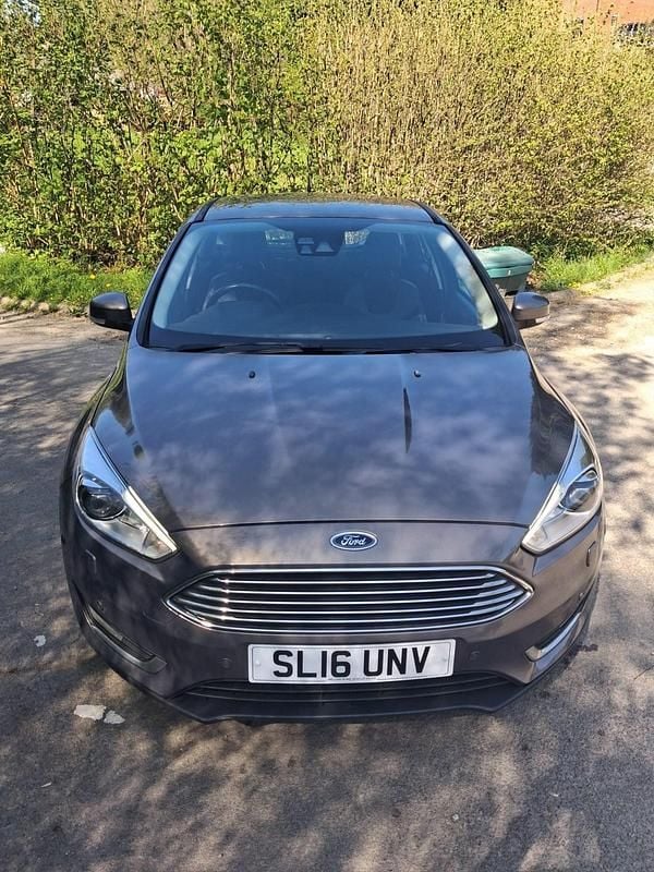 Usado Ford Focus Titanium X 120 HP (88 kW) 2016 Castanho Citadino