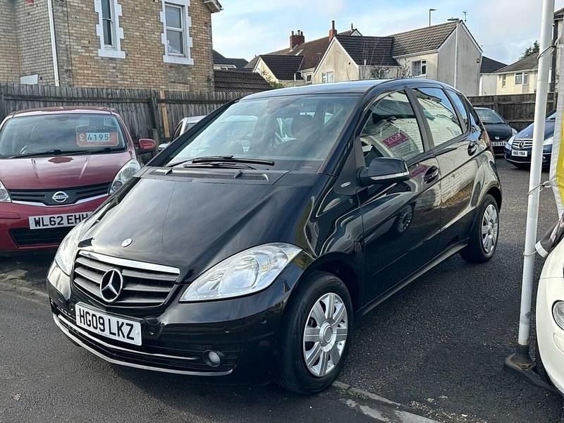 Used Mercedes A150 Classic 95 HP (69 kW) 2009 Black Hatchback