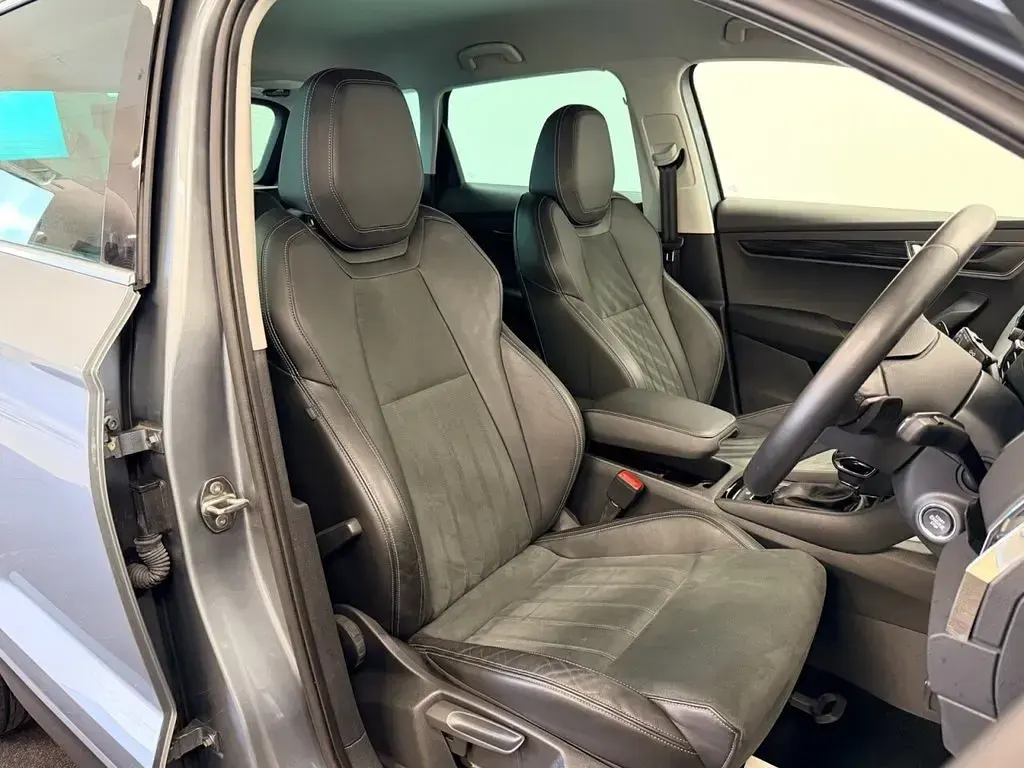 Gebraucht Skoda Karoq SE L 150 PS (110 kW) 2020 Grau SUV