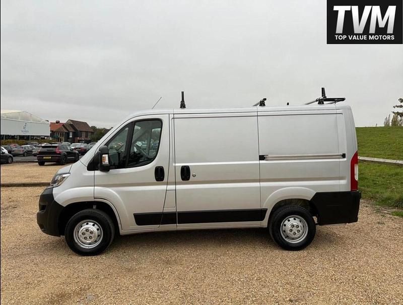 Used Citroën Relay 120 HP (88 kW) 2021 Silver Van