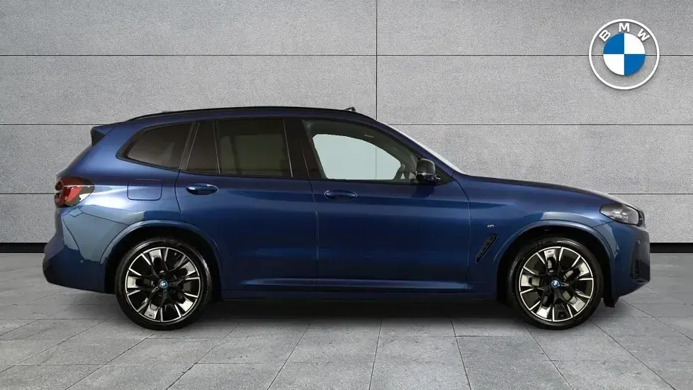 Used BMW iX3 M Sport 207 kW (282 HP) 2023 Blue SUV